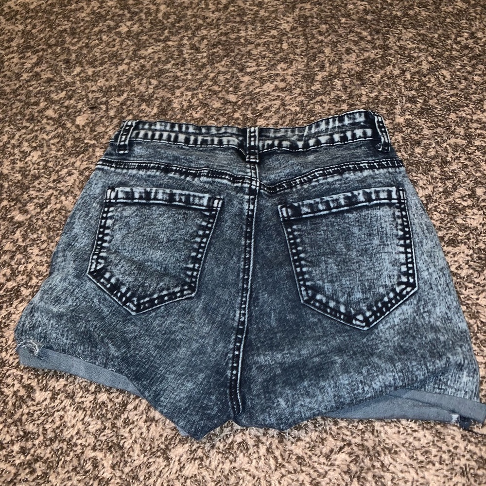 Shorts - Picture 2 of 2